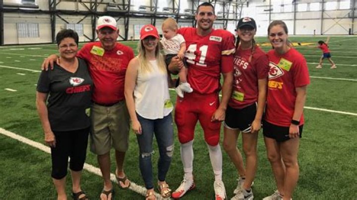 DeForest Buckner age, height, ethnicity, family, college, 40 time, draft, trade, net worth, Instagra