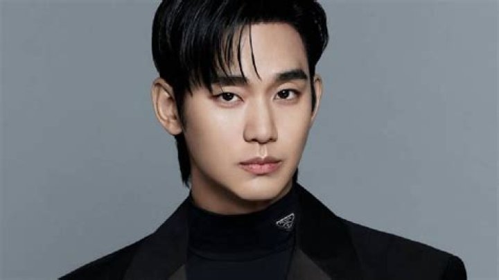 Kim So Hyun's Relationship Explored