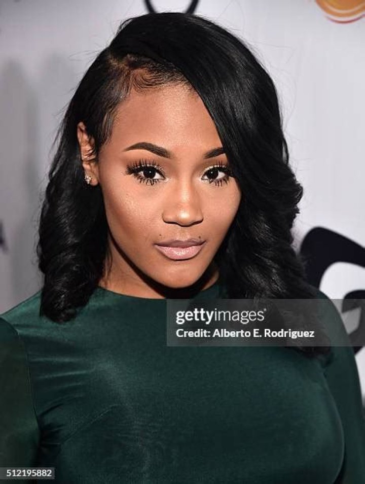 Lira Galore