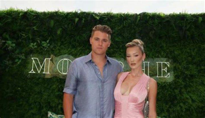 Meredith Duxbury Boyfriend Brandon Remer,Wikipedia And Age Gap