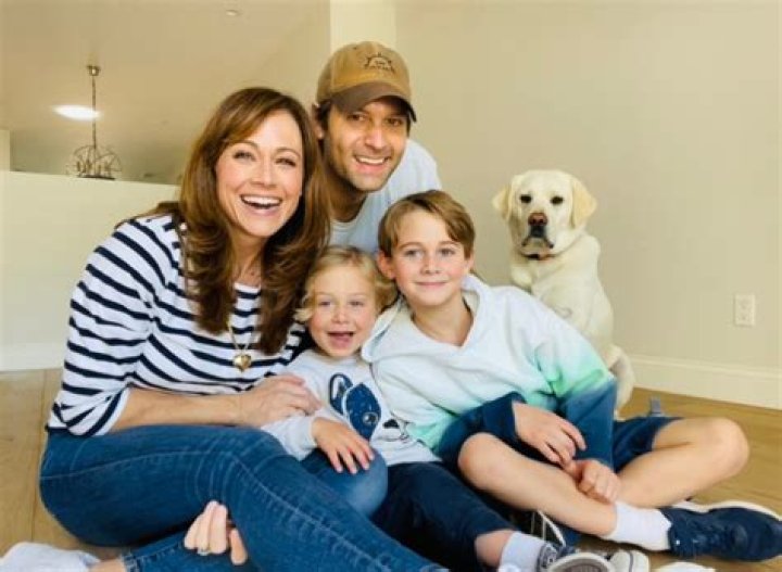 Nikki DeLoach Biography, Age, Height, Husband, Net Worth, Family