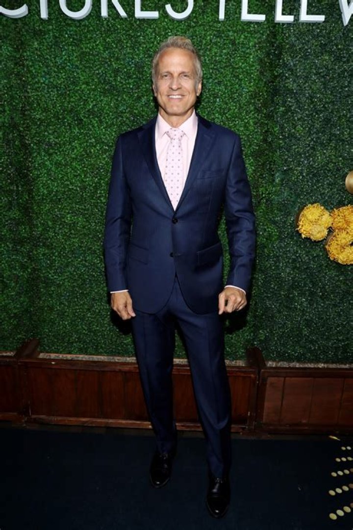 Patrick Fabian Biography, Age, Height, Wife, Net Worth, Family