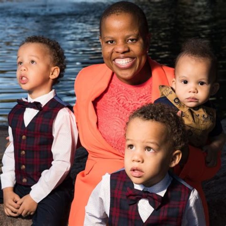 Trent Williams Is A Father Of Three Kids, Wife Family And Net Worth ·