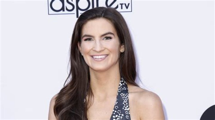 What Happened To Kaitlan Collins Mouth? Photos Of Weird Smiley Face Explored
