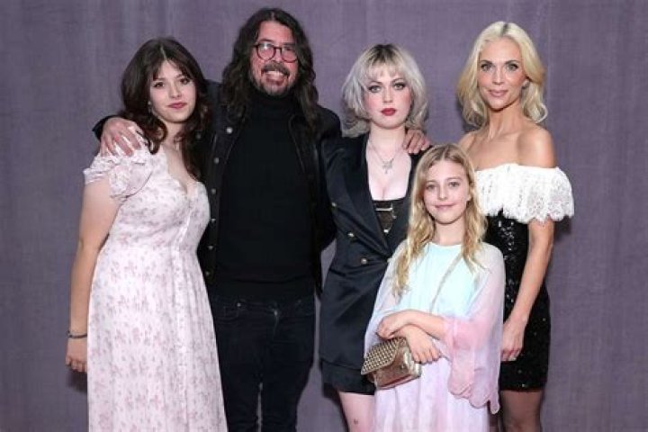 What Happened To Virginia Grohl? Death Of Dave Grohl Mom Prompts Wave Of Tributes correo