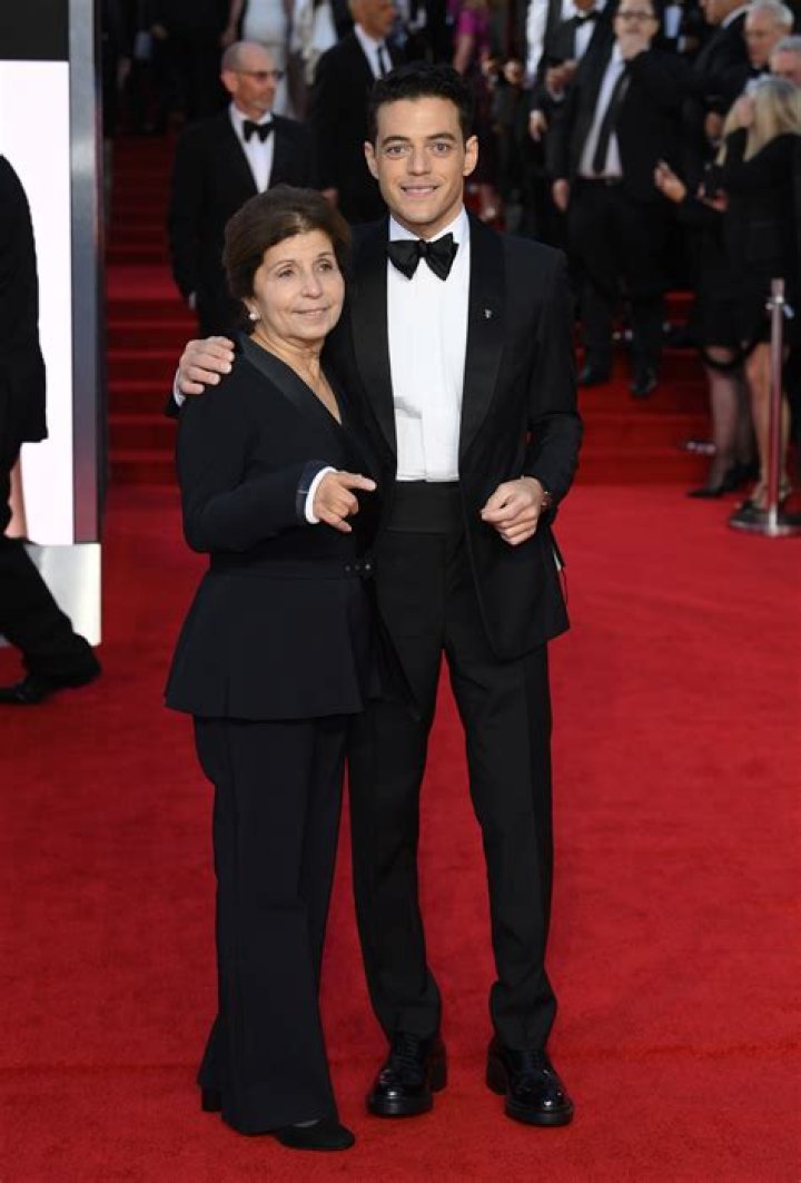 Who Are Rami Malek Parents? Mother Nelly Malek And Father Said Malek? ·